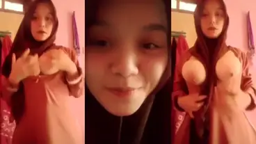 Dokumentasi Tante Cantik Live Bersantai Kasur