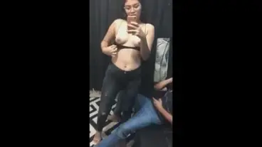 Gadis Lokal Cantik Pasrah Goyang Bareng Bule