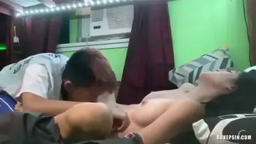 Nadia Tiktoker Cantik Mulus Pasrah Di Kasur